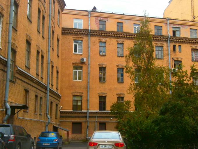 Дом известный, архитектор знаменитый.