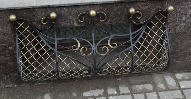 Адрес?