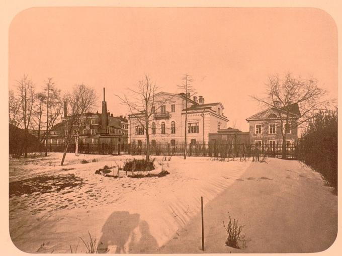Что мы видим на фотографии 1870 года?